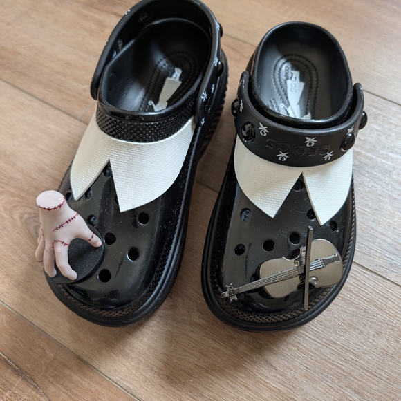 CROCS Wednesday Black and White Platform Shoes - Picture 4 of 6